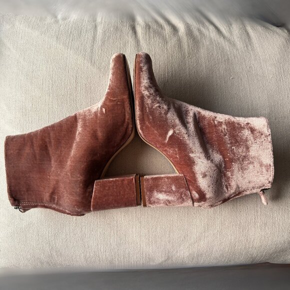 Sz7 Zara Velvet Ankle Boots in Blush Pink - Picture 4 of 14